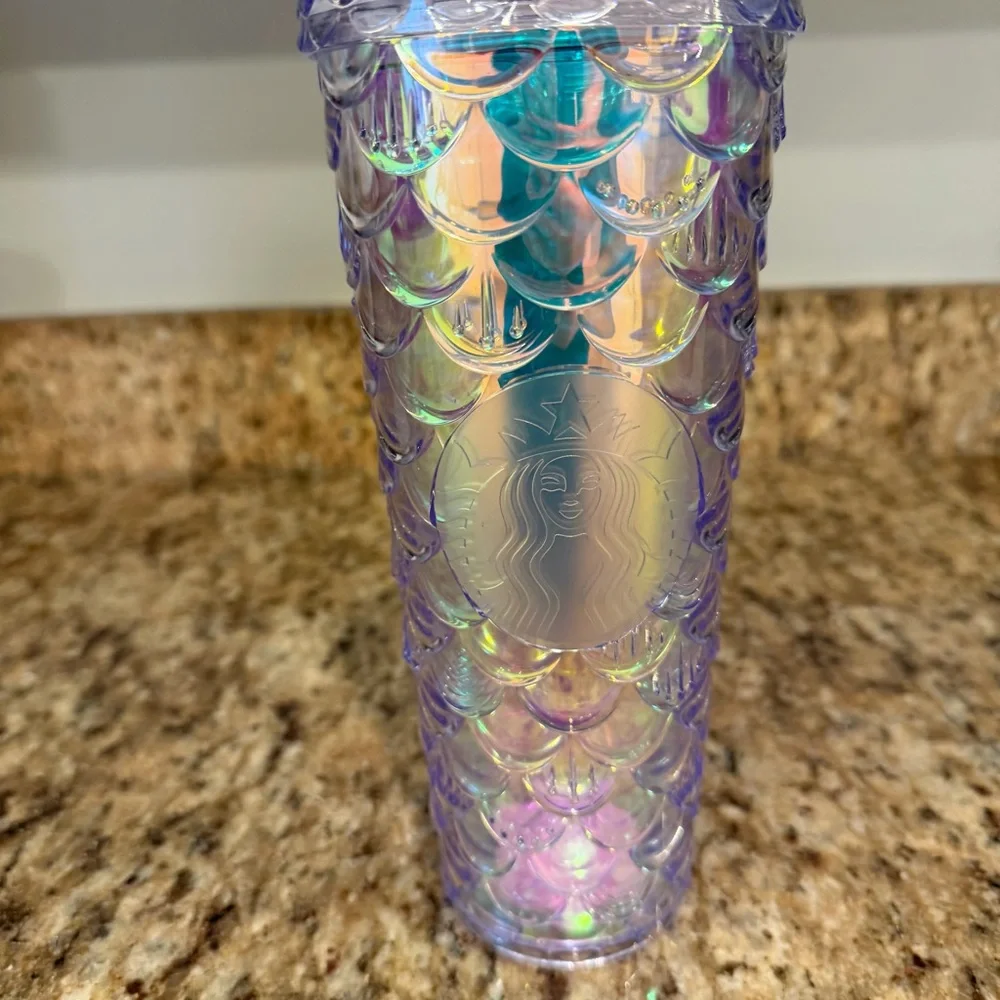 New Starbucks 2022 China Unicorn Gradient Scale 24oz Tumbler Iridescent Cup